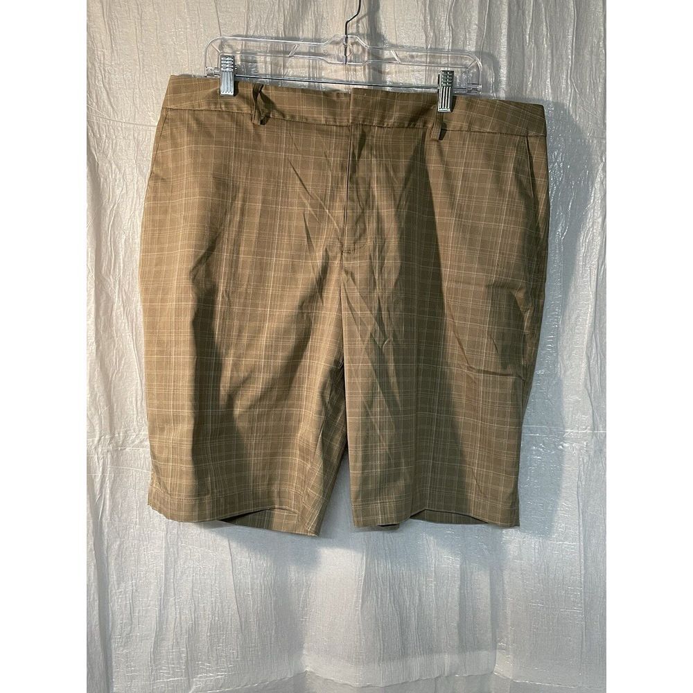 Under Armour Mens Golf Shorts Plaid Beige Khaki Performance Athletic 36